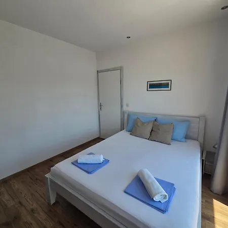 Mak Makarska