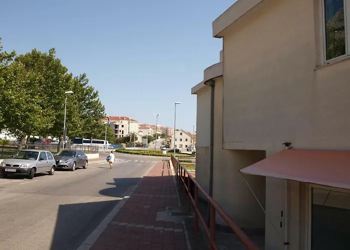 Mak Lägenhet Makarska