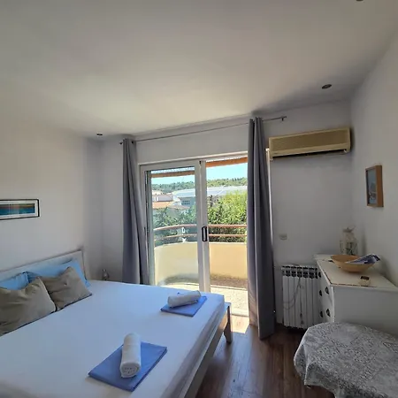 Mak Makarska